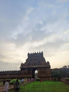 brihadeeswarar_temple